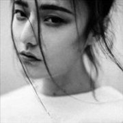 qq个性的女生简约头像