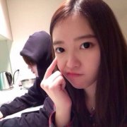 搞怪可爱的女生qq皮肤