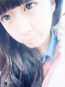 可爱女生qq帯字皮肤
