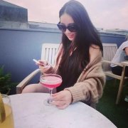 个性的气质女生简约皮肤