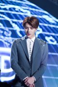 帅气的个性EXO时尚图片