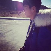 帅气的简约个性男生图片