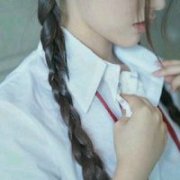 女生简约的气质个性头像