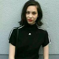 个性简单的欧美女生头像