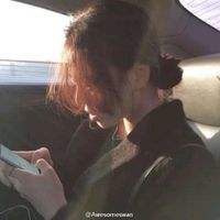 个性简单的欧美女生头像