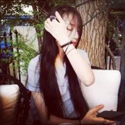 女生清新的个性简单皮肤