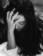欧美女生简单个性图片