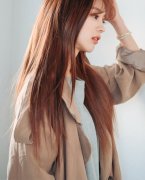 韩系漂亮的女生qq皮肤