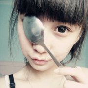 眼泪都在笑:不做作的个性网QQ女生头像