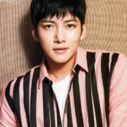 Healer帅气的男主图片
