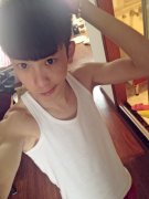 帅气男生简单的个性皮肤