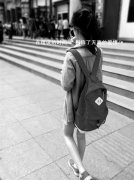 黑白伤感的女生带字皮肤