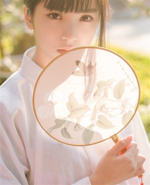 清新的气质女生安静皮肤