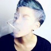 欧美意境的帅气男生qq头像