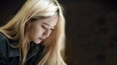 金发美少女krystal郑秀晶图片