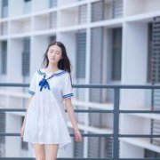 学院风清新的女生个性头像