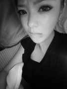 个性的qq女生简单皮肤