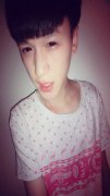 略伤感的个性男生皮肤