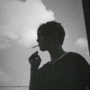 qq意境简单的男生头像