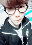 可爱的简单男生qq皮肤