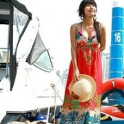 唯美穿裙子的女生头像-爱似流行划过
