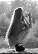黑白的霸气欧美女生图片