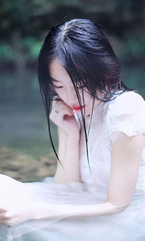 个性的清新意境女生皮肤