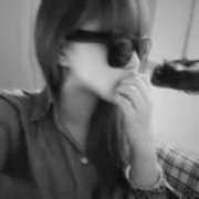 个性的清新女生黑白头像