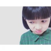 好看的清新女生简单皮肤