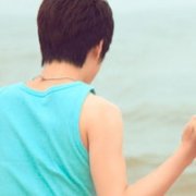浪漫有意境的情侣头像-一左一右让你感觉到爱情的美好