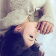 可爱小唯美女生头像-自以为你有多爱我