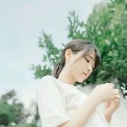 清纯随意的气质女生头像