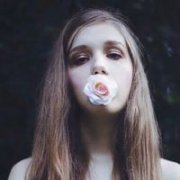 唯美欧美情侣头像两张分开的