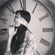 伤感的黑白女生皮肤