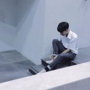 简单帅气的男生qq头像