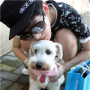 抱着狗狗的情侣头像 qq头像吧每天精选情侣头只为你的独一无二
