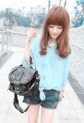 清新的可爱的女生qq皮肤