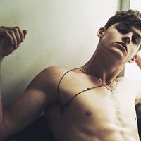 吸烟的欧美男生头像 型男是这样练成的