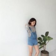 女生随意的甜美头像