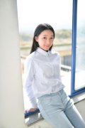 漂亮的简单清纯女生皮肤