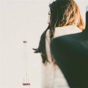 女生伤感的qq简约皮肤