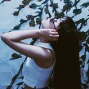 最新的文艺清新女生头像