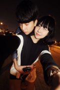 qq情侣幸福的甜蜜皮肤