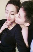 青春简单的个性情侣皮肤