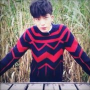 井柏然最新的个性帅气图片