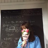 女生最新的好看简单头像