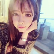 女生皮肤个性可爱