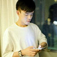 潮流的个性清新男生头像