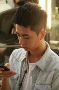 简单的清新男生qq皮肤