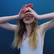 欧美个性的女生意境头像